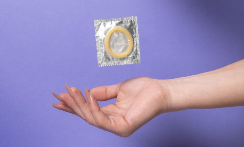 Learn the correct and effective way to use internal condoms 1 1686782659 Learn the correct and effective way to use internal condoms