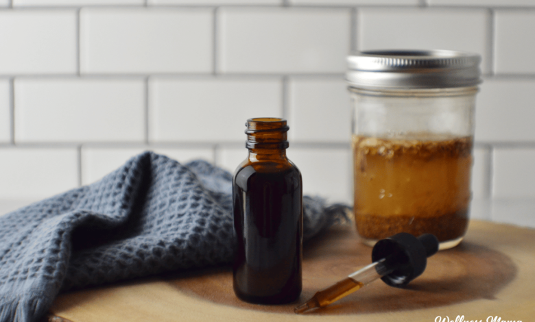 How to Make an Ashwagandha Tincture (Plus Benefits!) 1 ashwagandha tincture