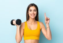 1695989509 How to avoid wrist injury while lifting weights