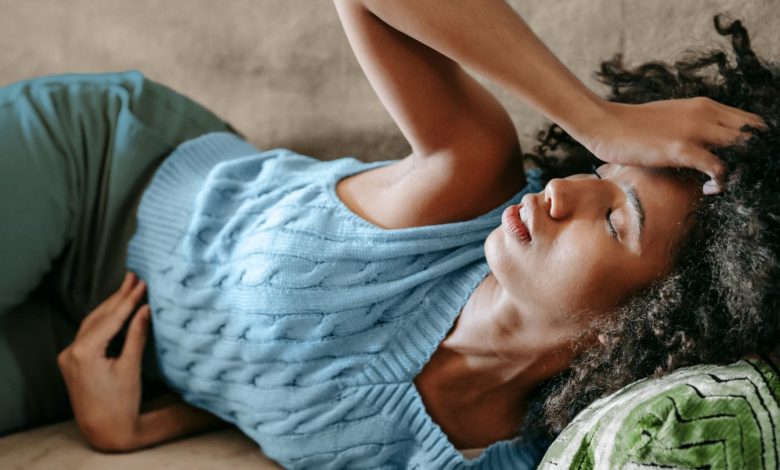 PMS Linked to Extra Extreme Sizzling Flashes and Night time Sweats in Menopause 1 PMS Linked to More Severe Hot Flashes and Night Sweats
