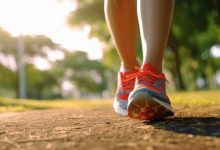 1697347763 5 bad walking habits you should quit