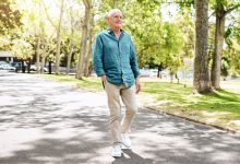 Certain Walking Problems May Be Early Sign of Alzheimers Disease