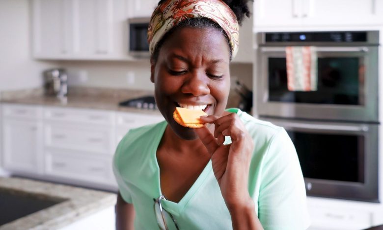 10 Tasty Snacks Packed With Good-for-You Carbs 1 10 Tasty Snacks Packed With Good for You Carbs