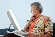 Light Therapy for Alzheimers Shows Promise for Sleep and Behavior