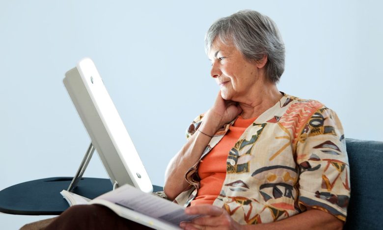 Mild Remedy for Alzheimer’s Reveals Promise for Sleep and Conduct Points 1 Light Therapy for Alzheimers Shows Promise for Sleep and Behavior